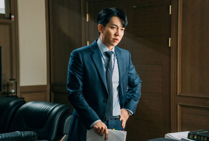 Lee Seung Gi viết tiếp chuyện tình dang dở với người cũ Lee Se Young trong phim “The Law Café”