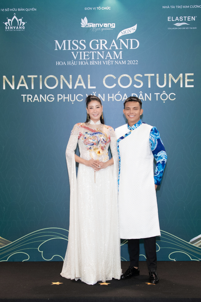 Diện áo dài nền nã tại Miss Grand Vietnam, Anh Thư cân cả thảm đỏ với nhan sắc không tuổi