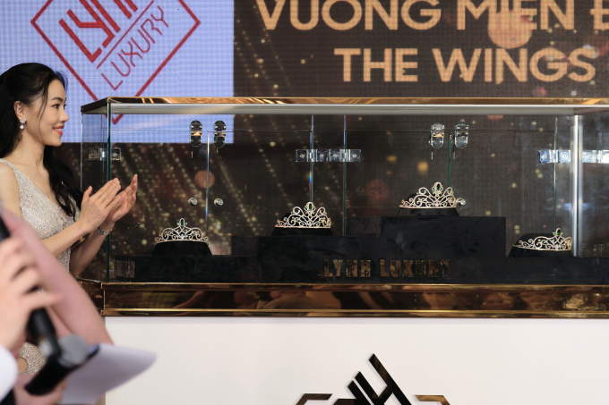 Bà trùm hoa hậu Phạm Kim Dung lên tiếng về nghi vấn đạo nhái: Vương miện Miss Grand Vietnam 2022 hoàn toàn không giống với cuộc thi nào cả!