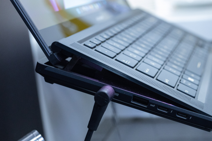 ASUS trình làng Zenbook Pro 16X OLED: Laptop có thiết kế AAS Ultra, giá 80 triệu đồng