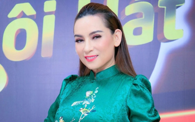 Con gái cố ca sĩ Phi Nhung giống đặc mẹ ở tuổi 30, tái hiện ca khúc Giấc mơ cánh cò đầy hoài niệm