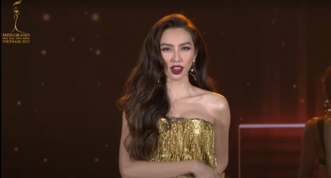 Thùy Tiên đồng diễn cùng top 50 Miss Grand Vietnam 2022, thần thái và kỹ năng đánh bật tất cả