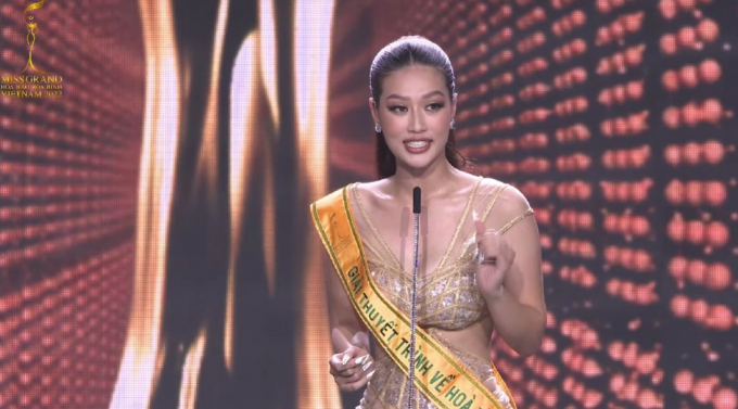 Phần thi ứng xử top 5 Miss Grand Vietnam 2022: Quỳnh Châu được khán giả ủng hộ, Mai Ngô vướng câu hỏi khó nhất