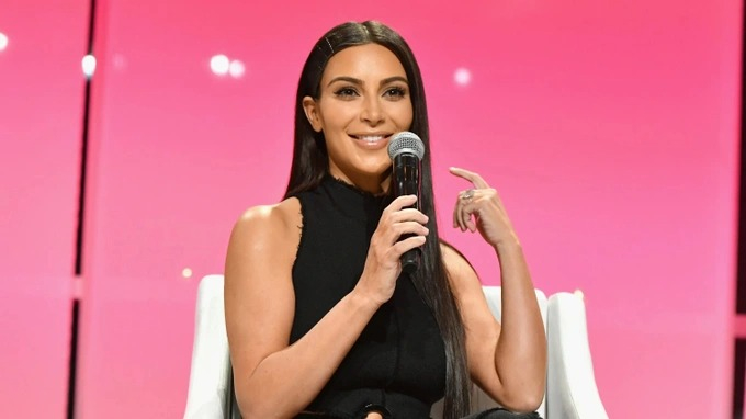 Kim Kardashian bị phạt nặng vì quảng cáo tiền điện tử