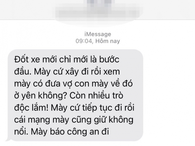 Ô tô đậu trước nhà ở TP.HCM nửa đêm bị người lạ đổ xăng, châm lửa đốt