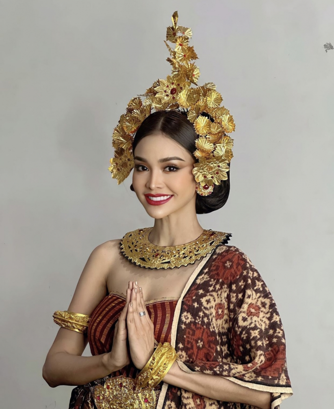 Đoàn Thiên Ân tỏa sáng tại show Trang phục truyền thống Indonesia, thần thái quyền lực lấn lướt dàn đối thủ