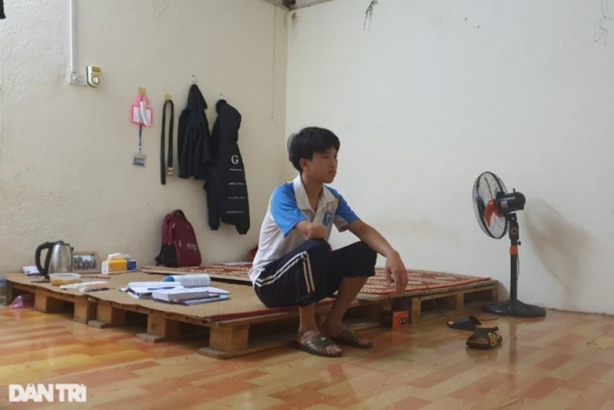Chàng sinh viên người Dao bị móc mất 10 triệu đồng đóng học