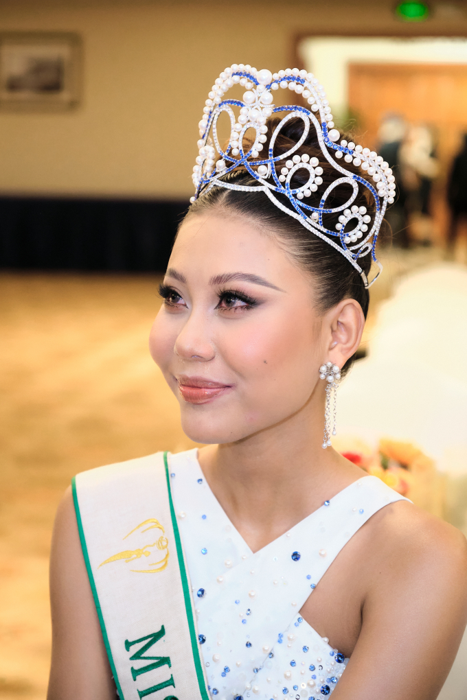 Thạch Thu Thảo bật khóc vì khiến gia đình lo lắng, quyết tâm mang vương miện Miss Earth về Việt Nam vì fans và ê-kíp