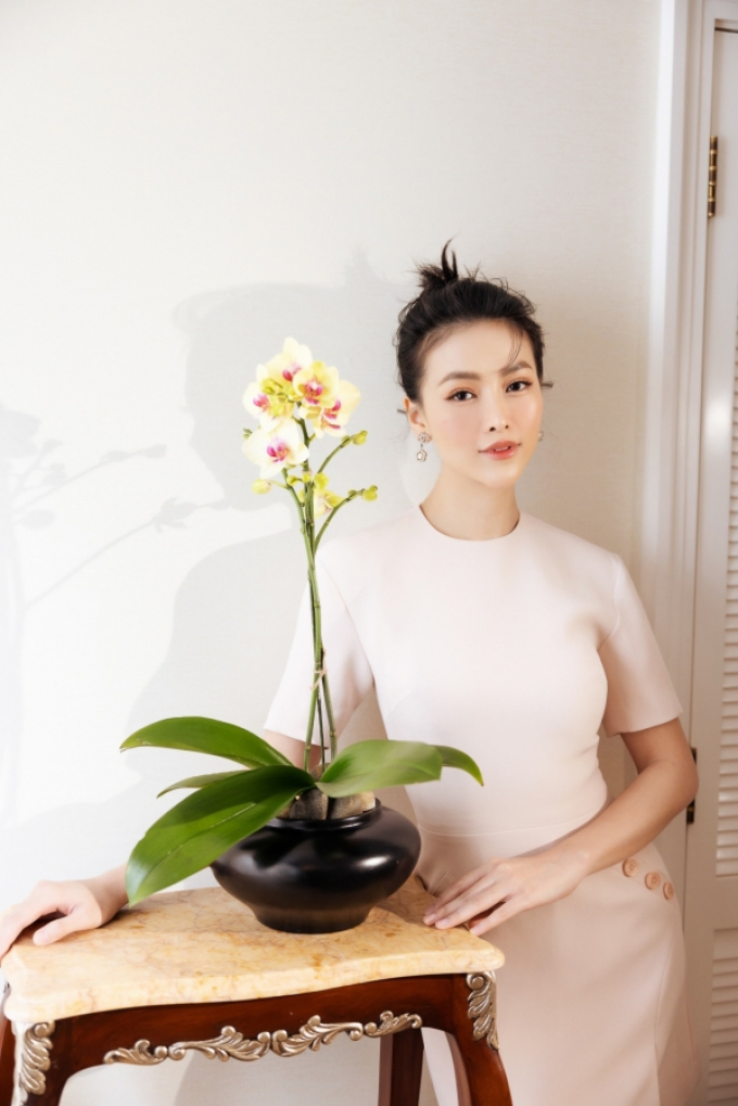 Mê mẩn nhan sắc Hoa hậu Trái đất - Phương Khánh với loạt thiết kế của NTK Nguyễn Phương Đông
