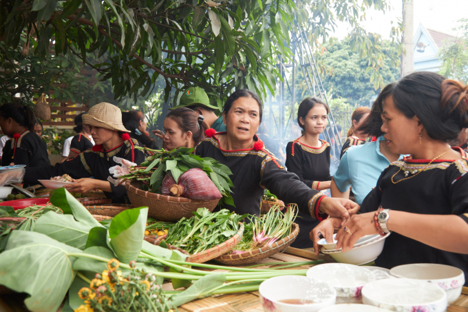 HHen Niê tổ chức cuộc thi đầy ý nghĩa cho phụ nữ trong bản làng nhân ngày 20/10