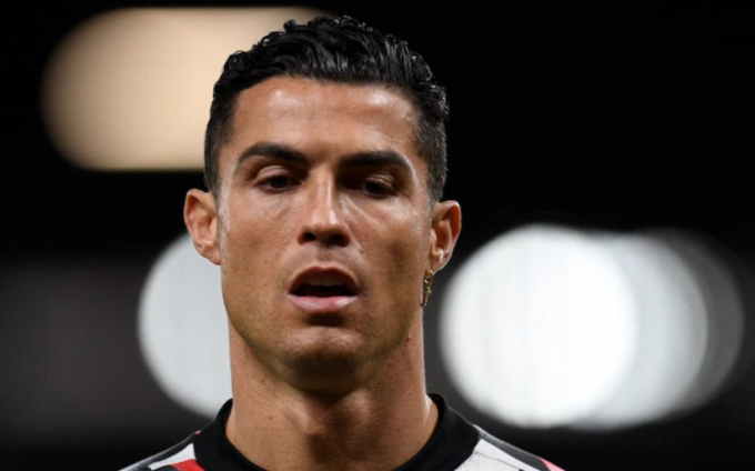 Ronaldo không xin lỗi sau hành động đáng xấu hổ với Man Utd