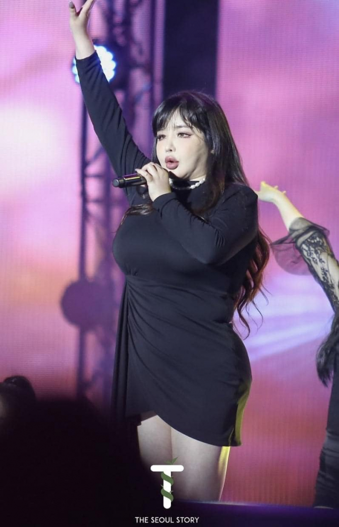 Cựu thành viên 2NE1 Park Bom gây hoang mang khi lộ thân hình phát tướng, tăng cân bất thường