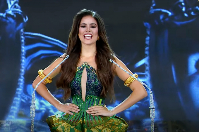 Chung kết Miss Grand International 2022: Thiên Ân đẹp xuất thần, tự hào hô vang Việt Nam