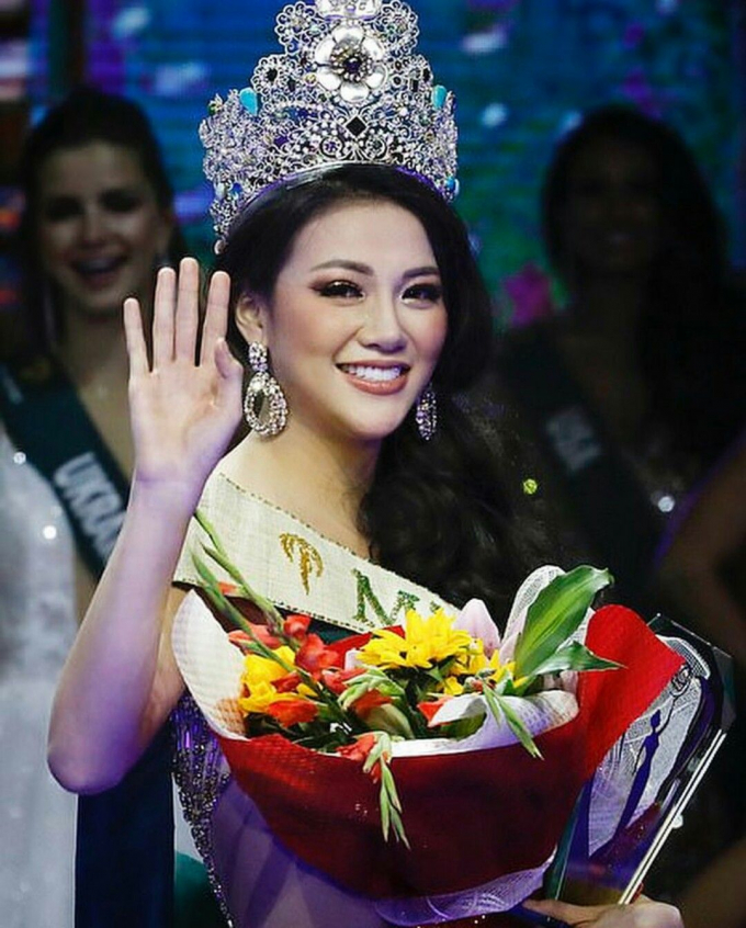 4 năm kể từ ngày đăng quang Miss Earth, Phương Khánh ngày càng rạng rỡ, lánh xa những ồn ào showbiz