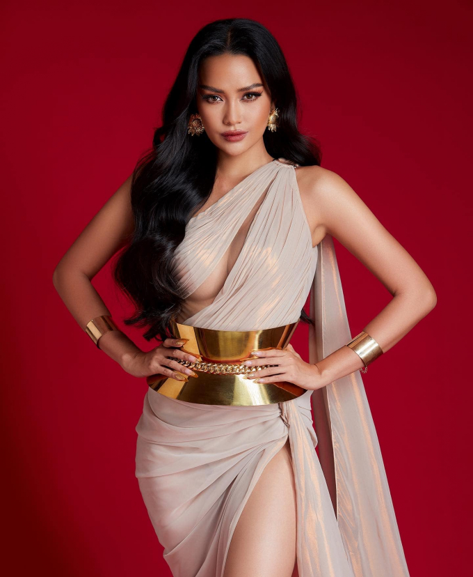 Hoa hậu Ngọc Châu tung bộ ảnh với tóc tém cá tính, sẵn tiện khoe khéo body vạn người mê