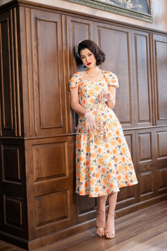 Diễn viên Lưu Huyền Trang khiến giới mộ điệu thời trang lạc lối trong loạt váy hoa