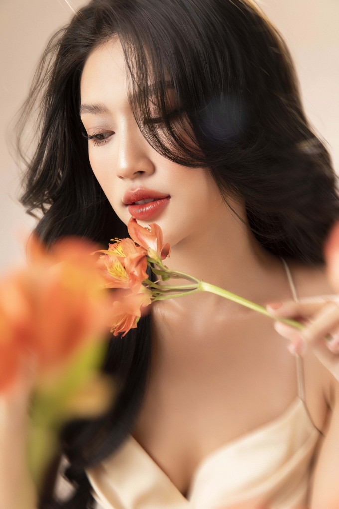 Hoa hậu Thiên Ân khoe nhan sắc sau thành tích Top 20 Miss Grand International 2022 Hoa hậu Thiên Ân khoe nhan sắc sau thành tích Top 20 Miss Grand International 2022