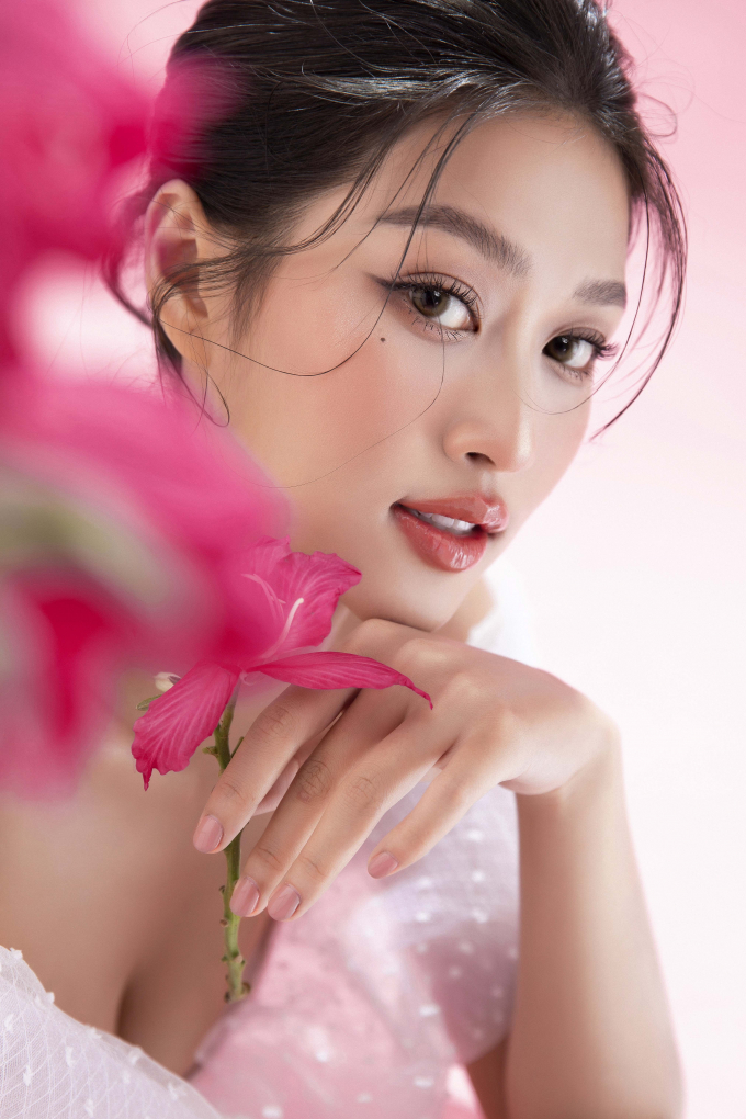 Hoa hậu Thiên Ân khoe nhan sắc sau thành tích Top 20 Miss Grand International 2022 Hoa hậu Thiên Ân khoe nhan sắc sau thành tích Top 20 Miss Grand International 2022