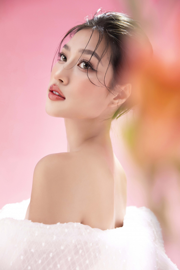 Hoa hậu Thiên Ân khoe nhan sắc sau thành tích Top 20 Miss Grand International 2022