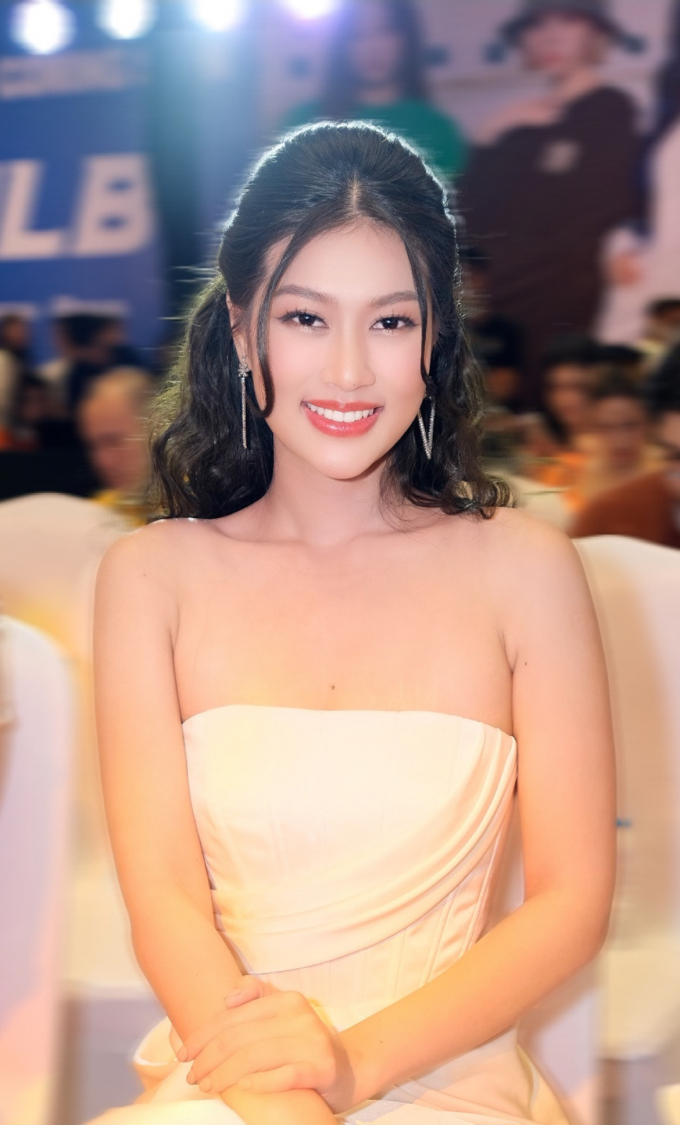 Top 20 Miss Grand - Thiên Ân chạy show miệt mài, khoe visual chuẩn beauty queen khiến fans trầm trồ