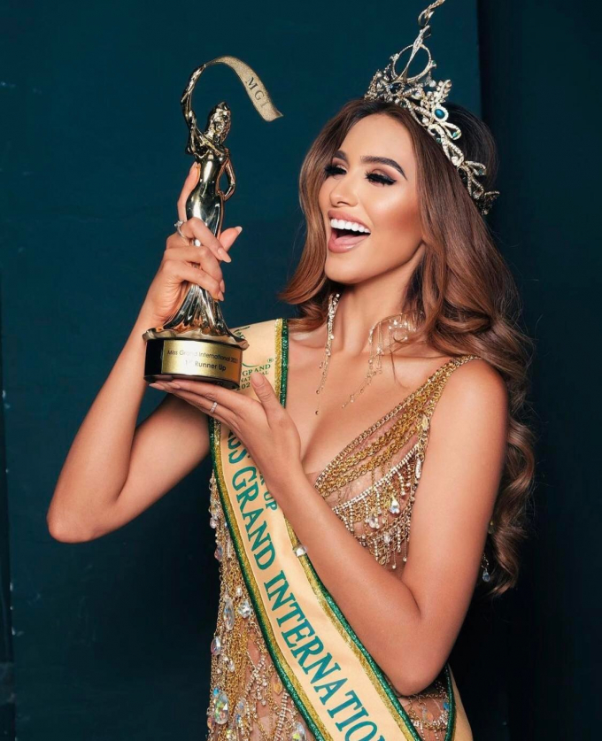 Thất bại trước Thùy Tiên, á hậu 1 Miss Grand 2021 được bà chủ mới Miss Universe công khai mời gọi