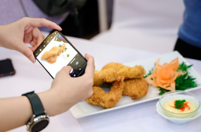 Xiaomi Việt Nam tặng người bán hàng online 100 smartphone