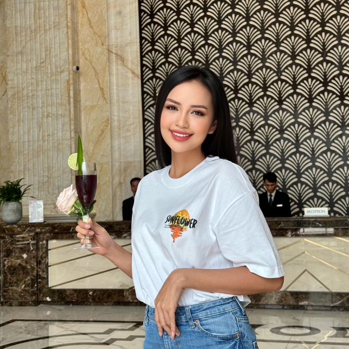 Ngọc Châu về lại quê nhà Tây Ninh, nạp năng lượng sẵn sàng chiến đấu Miss Universe 2022