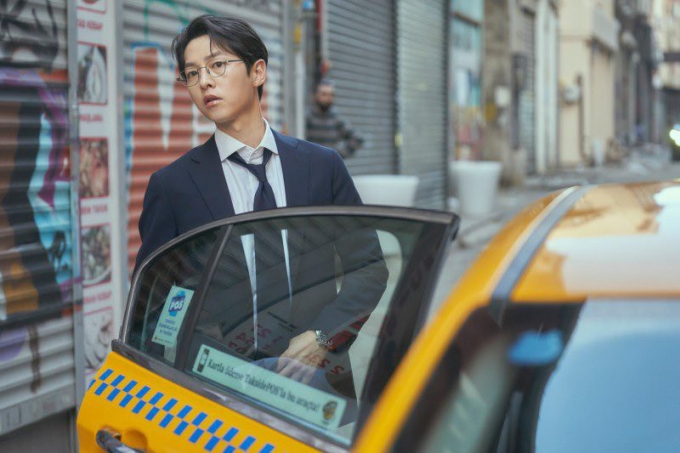 Song Joong Ki nhận tin vui lớn sau khi phim mới chạm đỉnh rating