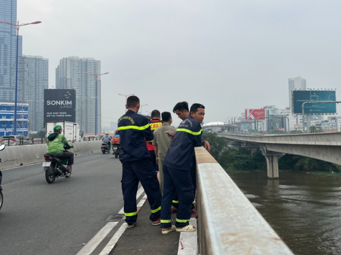 TP.HCM: Liên tiếp 2 vụ nhảy cầu, nạn nhân mất tích dưới sông Sài Gòn