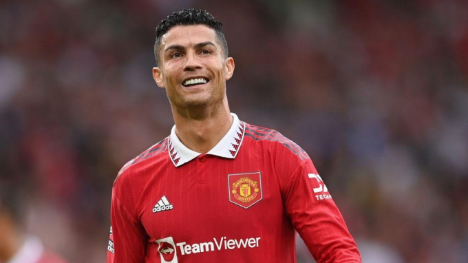 Man Utd chính thức thanh lý, Ronaldo thất nghiệp giữa World Cup 2022