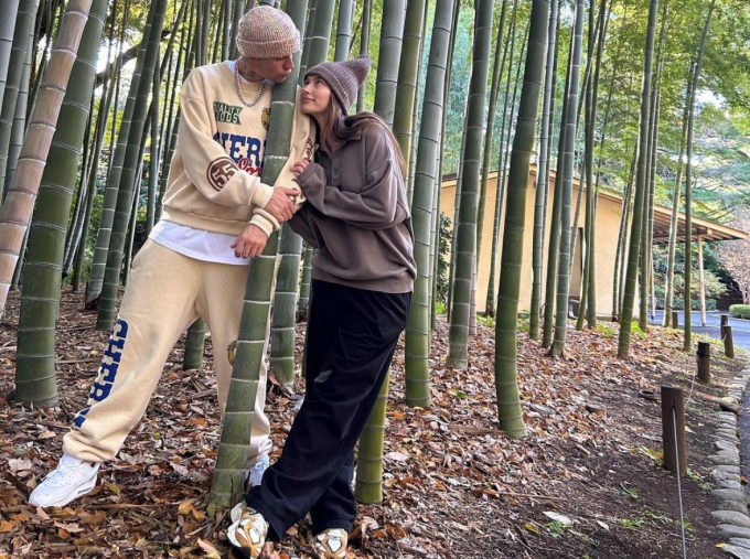 Justin Bieber và bà xã Hailey Baldwin hẹn hò ở Nhật mà tưởng đâu đến Việt Nam