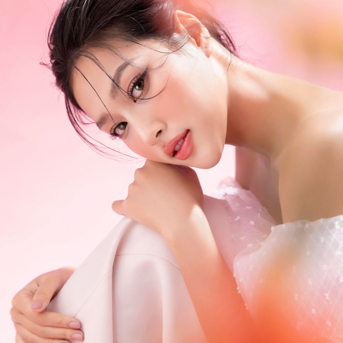 Thiên Ân gây tranh cãi khi được công bố là giám khảo cuộc thi Hoa hậu Đồng bằng sông Cửu Long