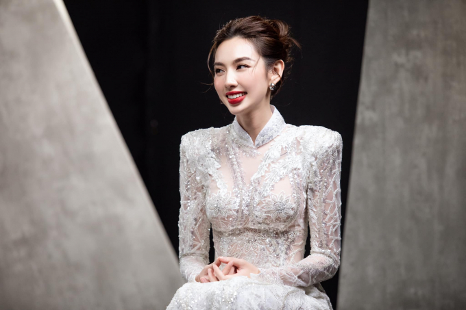 Miss Grand 2021 - Thùy Tiên: Tôi sống với dì từ năm 4 tuổi, đến 20 tuổi vẫn thấy tương lai mịt mờ