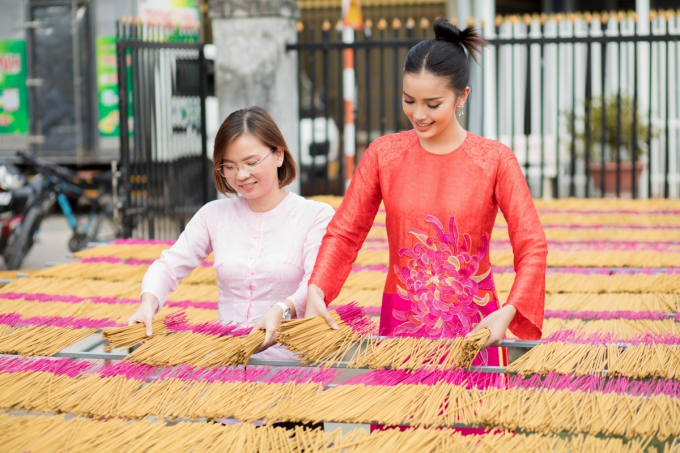 Hoa hậu Ngọc Châu tự hào diện áo dài quảng bá văn hóa, du lịch Tây Ninh