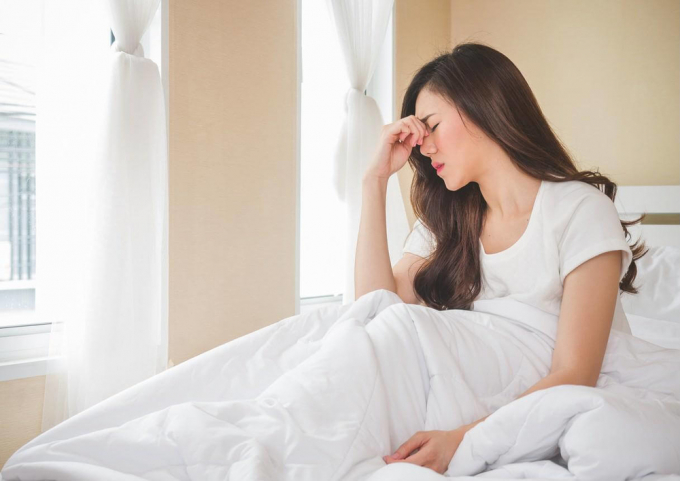 Dân văn phòng thường xuyên mất ngủ, dẫn tới đột quỵ sớm: Mách bạn 6 mẹo cải thiện giấc ngủ hiệu quả