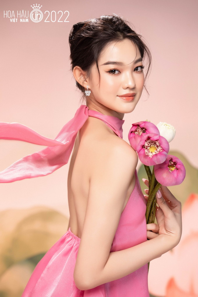 Trần Thị Bé Quyên, mỹ nhân lọt Top 3 Người đẹp Biển đang gây sốt tại Hoa hậu Việt Nam 2022 là ai?