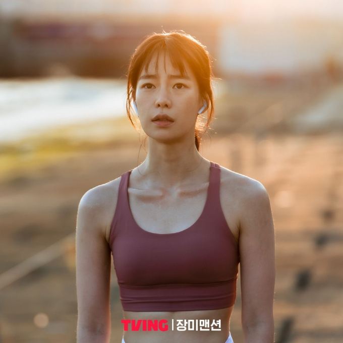 ‘Nữ hoàng cảnh nóng’ tát Song Hye Kyo trong The Glory là ai?