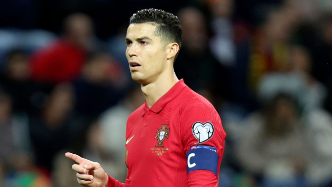 Cristiano Ronaldo sắp ký hợp đồng 7 năm với CLB của Ả Rập Xê Út