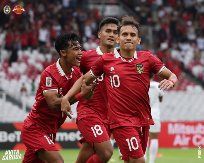 HLV Indonesia thấy xấu hổ với chiến thắng của đội nhà ở AFF Cup