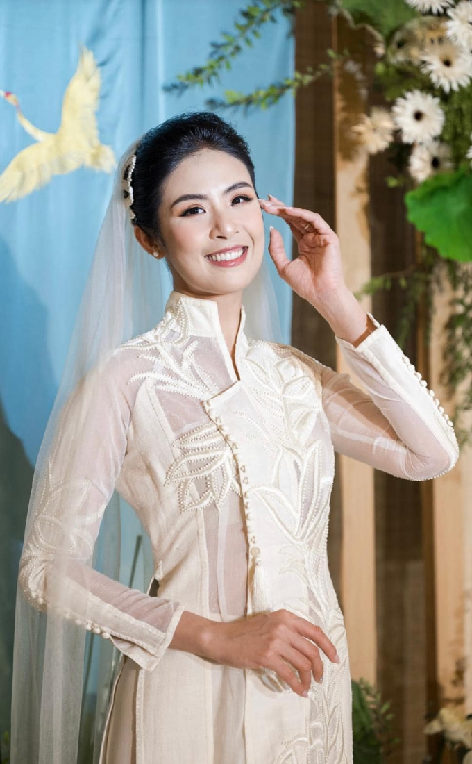 Loạt nàng hậu lên xe hoa năm 2022: Đỗ Mỹ Linh chuẩn gái thủ đô, Phương Nga cá tính với váy cưới croptop