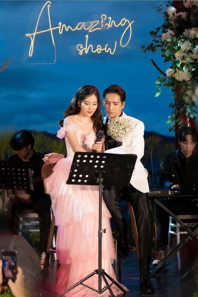 Tình tứ tại đêm nhạc mừng sinh nhật, Song Luân và Nam Em được fan tích cực đẩy thuyền