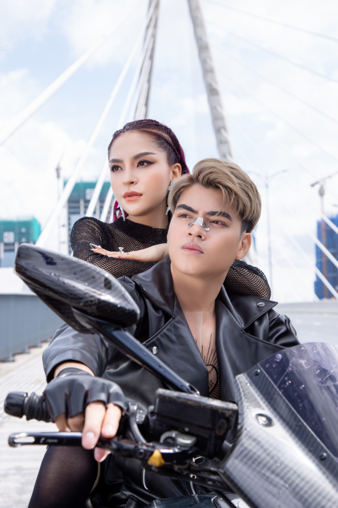 Remix 2 siêu phẩm nhạc Hoa lời Việt, Saka Trương Tuyền liệu có khuấy đảo V-Pop ngay đầu năm mới?