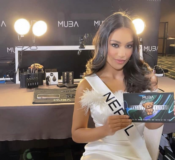Soi nhan sắc Ngọc Châu qua bàn tay chuyên viên trang điểm Miss Universe: Fans chê không Latin bằng Kim Duyên?