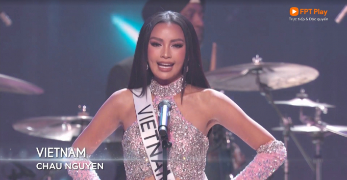Chọn tóc thẳng son trầm, Ngọc Châu mở màn Miss Universe 2022 đầy ấn tượng, tự hào hô vang Việt Nam