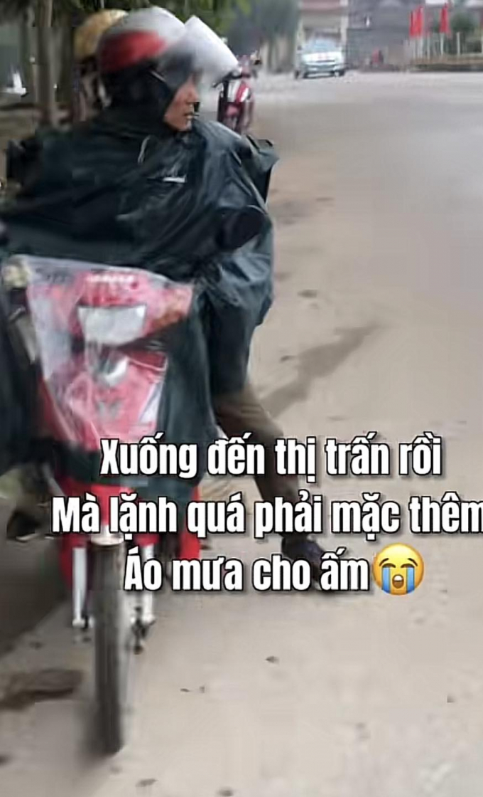 “Lừa” bố đi dạo phố tận 20km để mua quà Tết và cái kết lấy nước mắt từ cộng đồng mạng