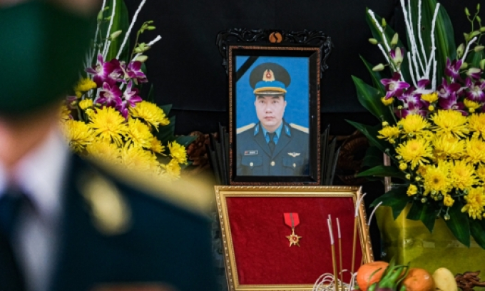 Tâm sự của vợ Đại úy trong vụ rơi máy bay ở Yên Bái: Anh hứa đón ba mẹ con ở Nội Bài