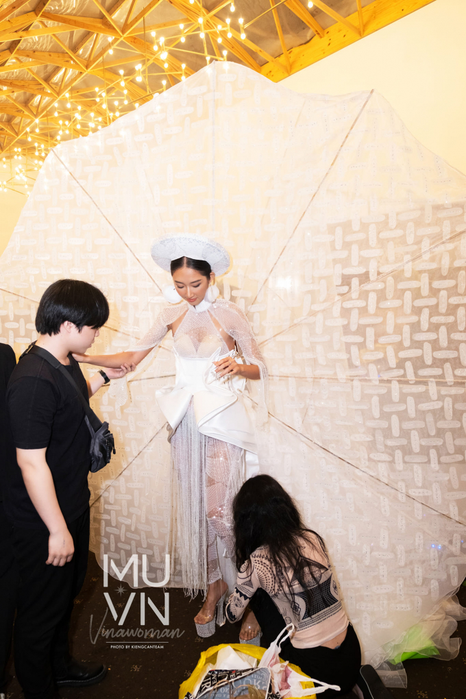 Thanh Thanh Huyền bật mí trang phục dân tộc thi Miss Charm 2023: Sau Bánh mì đến Bánh tráng vươn ra thế giới