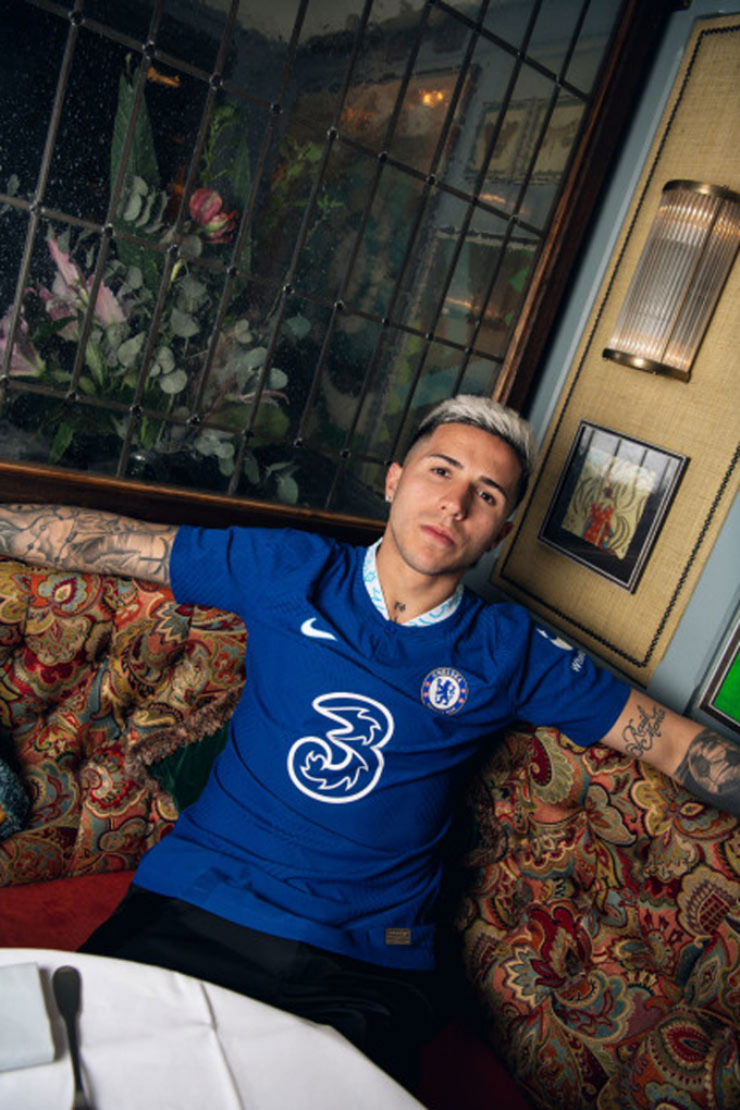 Enzo Fernandez viết tâm thư xúc động sau thương vụ kỷ lục cùng Chelsea