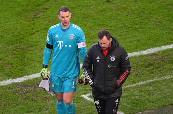 Bayern sẽ phạt thủ môn Neuer hàng triệu đô vì công khai chỉ trích ban lãnh đạo