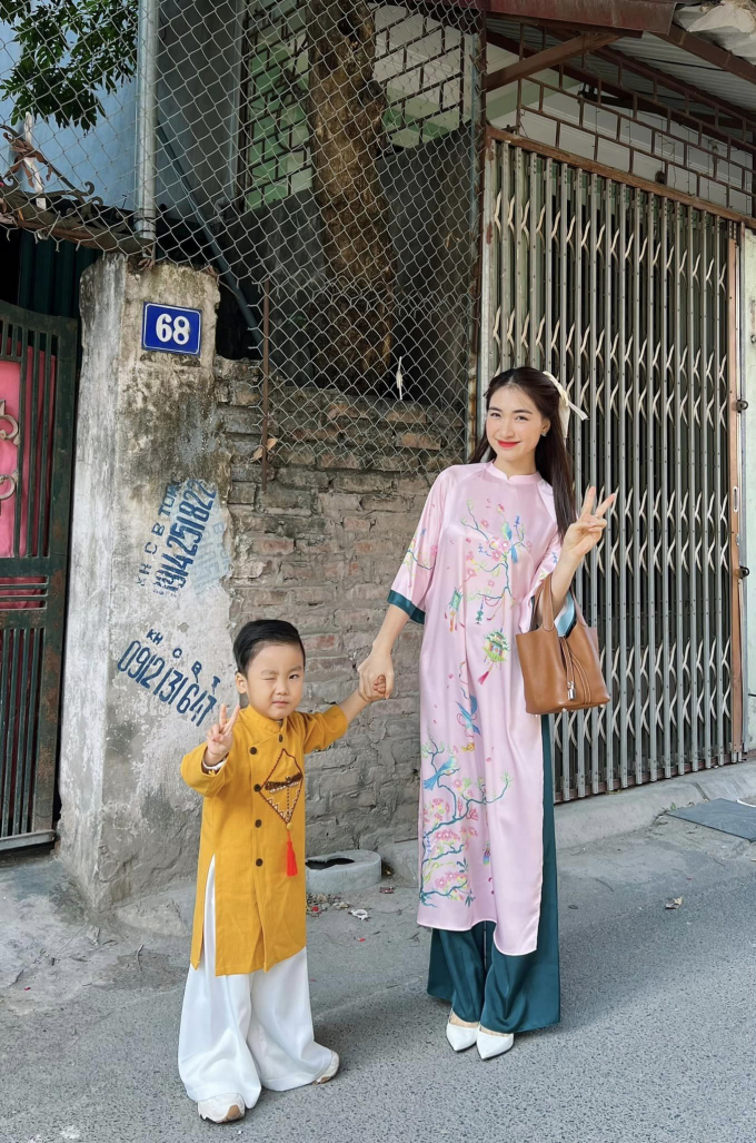 Bị anti-fan mỉa mai bán nhà để nuôi con, Hòa Minzy ngao ngán: Bịa kinh thiên động địa